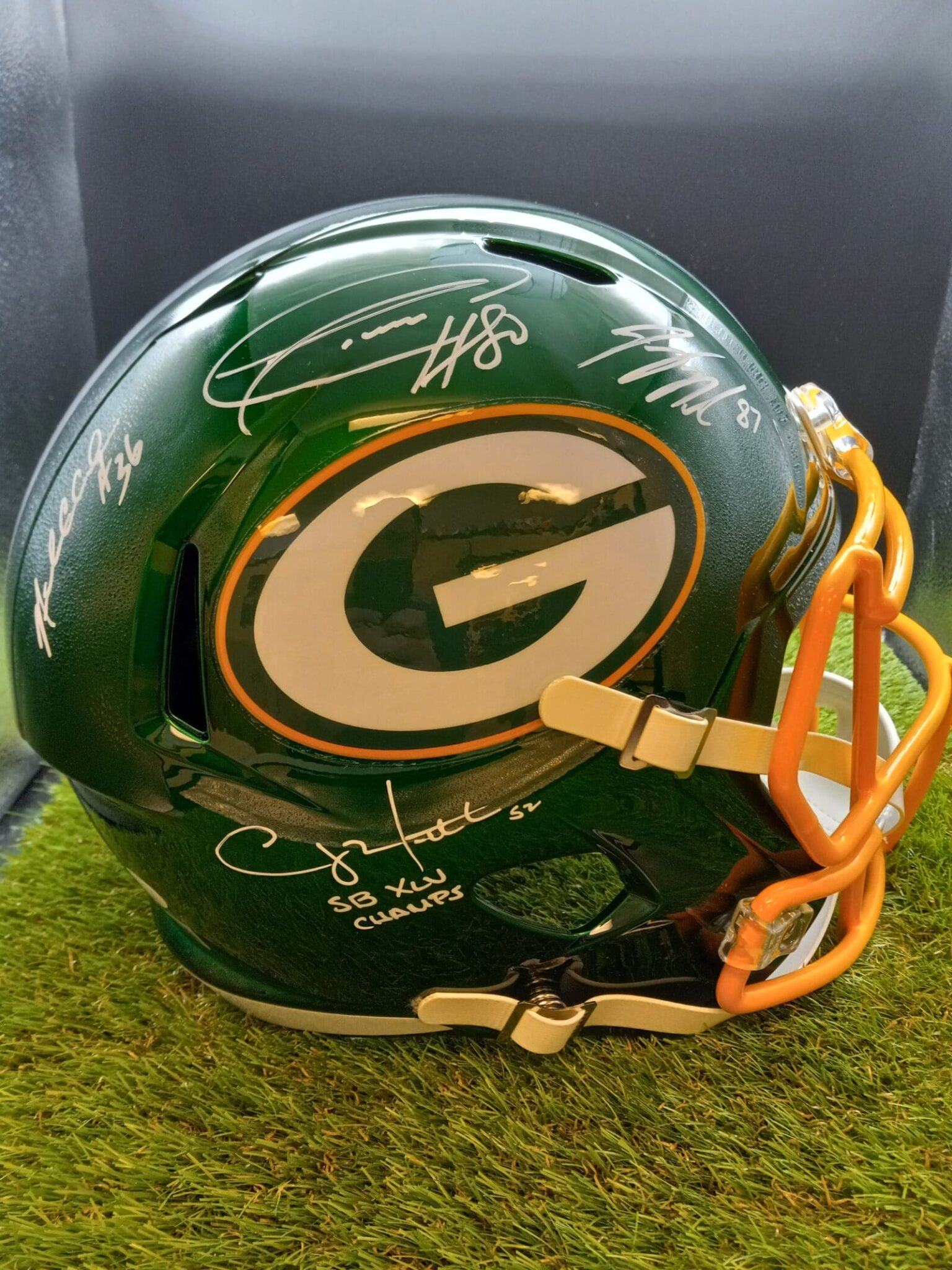 Autographed Football Helmets, autographed helmets, autographed sports memorabilia