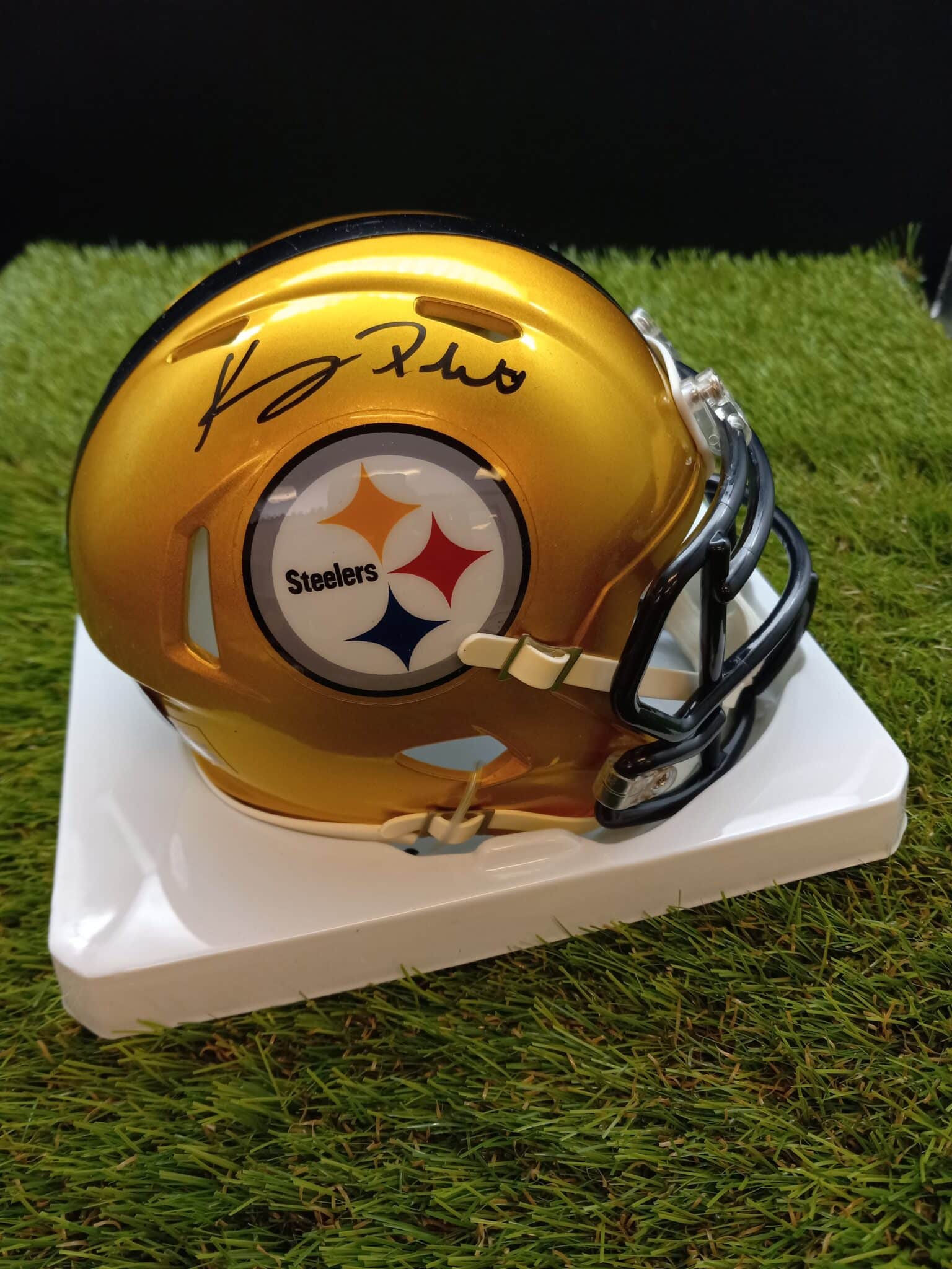 Pittsburgh Steelers #8 Kenny Pickett Signed Flash Mini Helmet