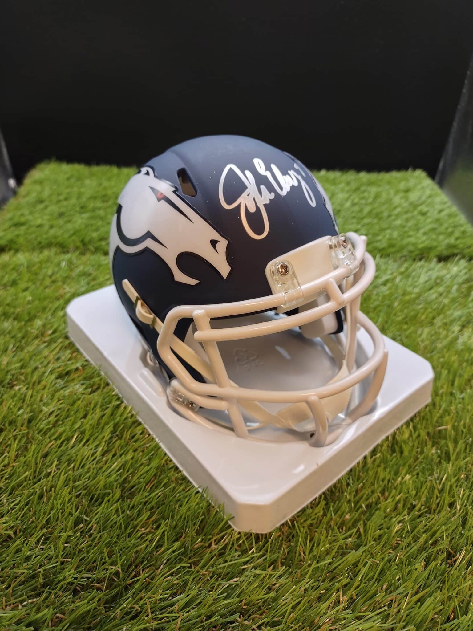 John Elway Signed Denver Broncos Speed Flash NFL Mini Helmet