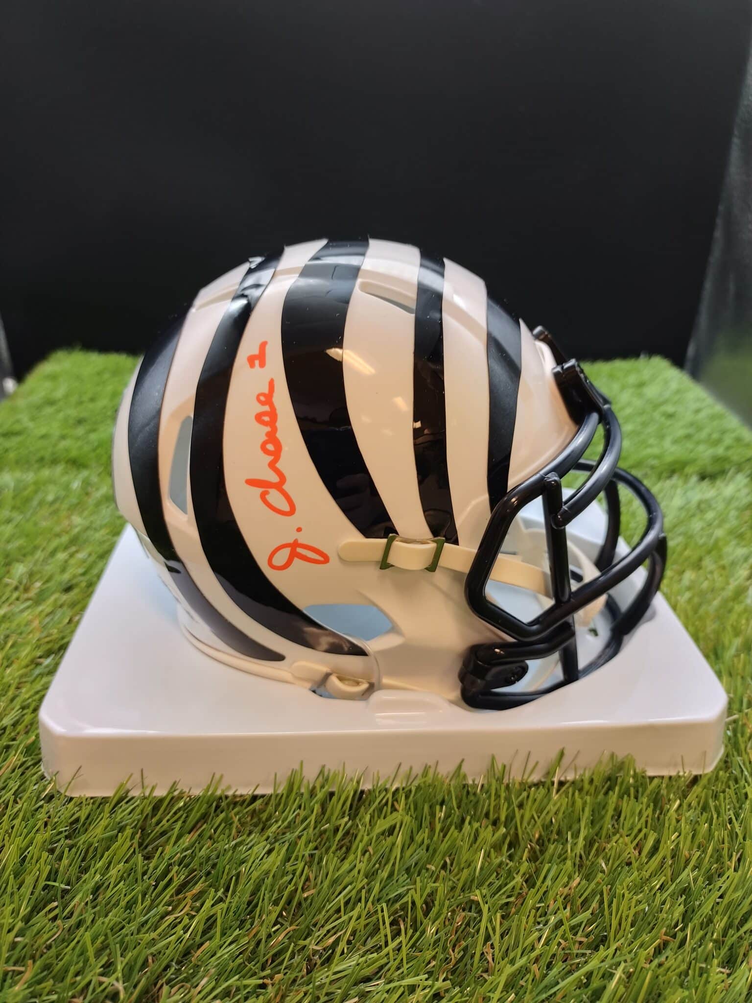 Ja'Marr Chase Signed Bengals 2022 White Alternate Mini Helmet Beckett