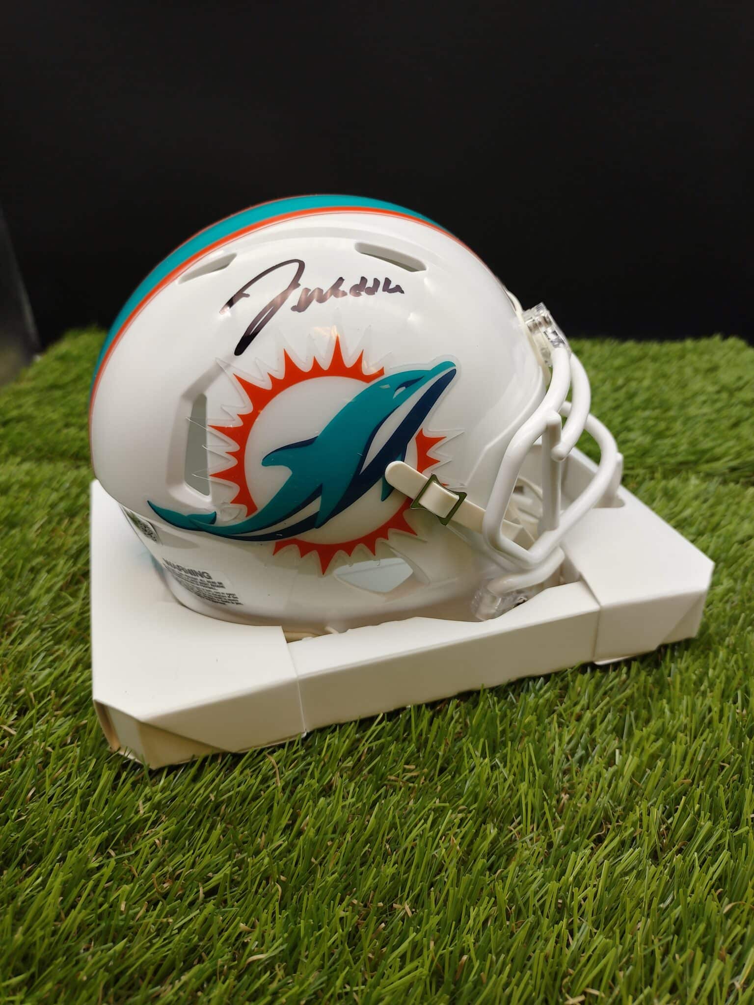 Jaylen Waddle Autographed Miami Dolphins Speed Mini Helmet-Fanatics *Black