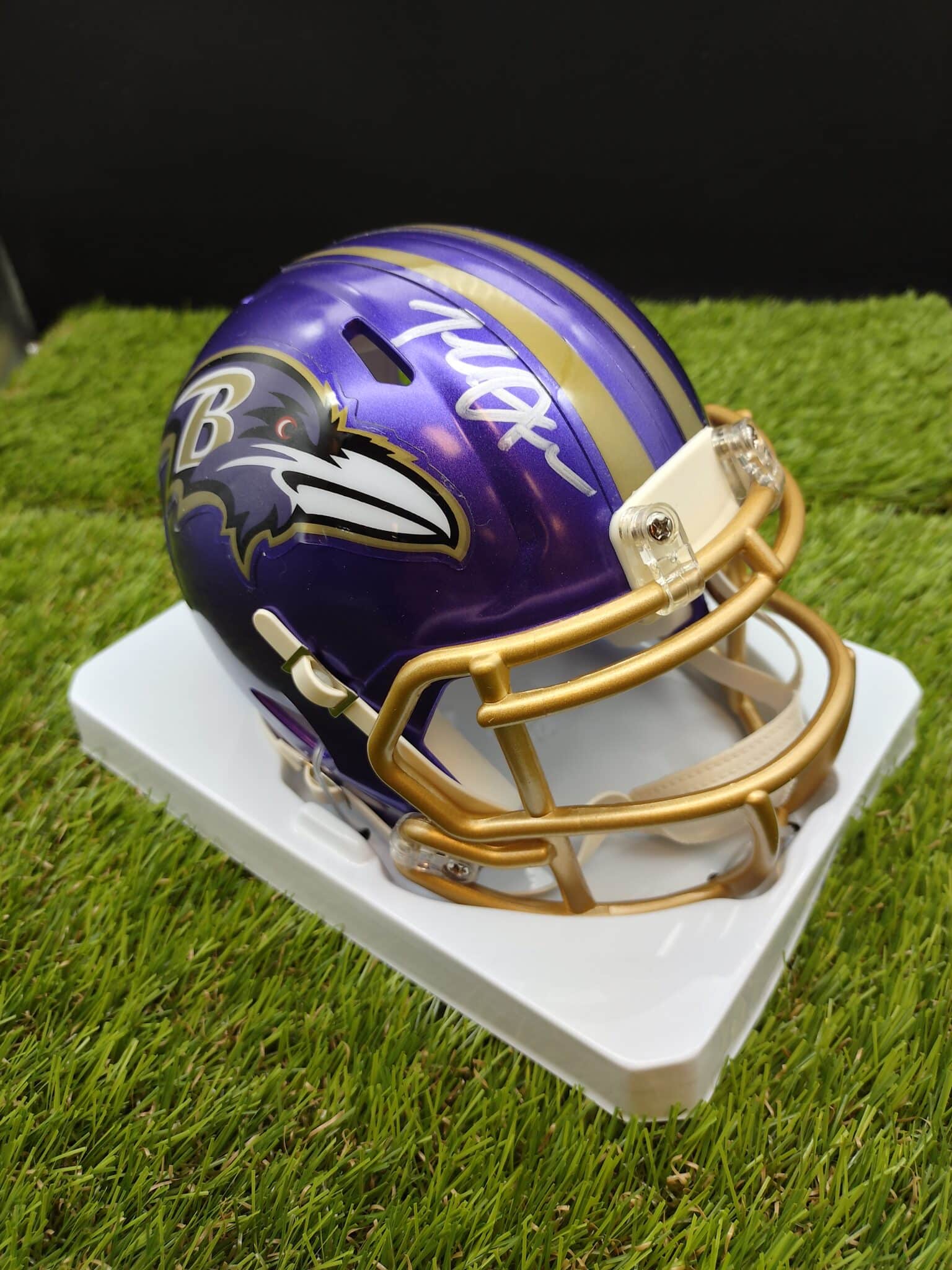 FLASH Mini Helmets  Sports Memorabilia!